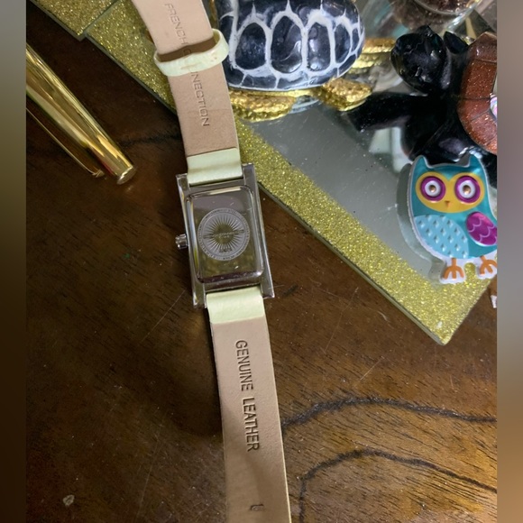 French Connection watch with ivory leather strap. Mother of Pearl face. - Picture 7 of 8